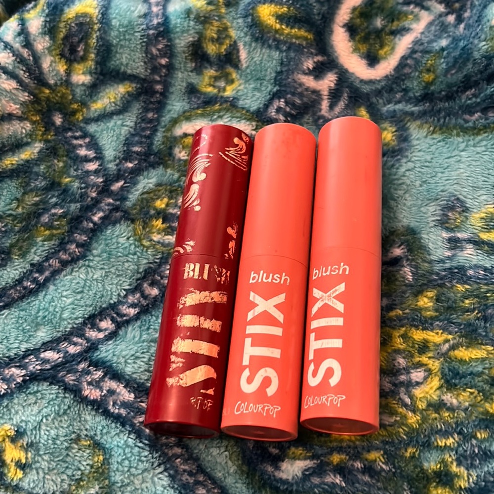 Colourpop blush stix bundle: mercy me/ invite only / ?